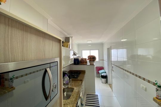 Cozinha de apartamento para alugar com 2 quartos, 82m² em Aviação, Praia Grande