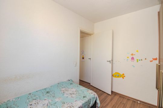 Quarto 1 de apartamento à venda com 2 quartos, 42m² em Rubem Berta, Porto Alegre