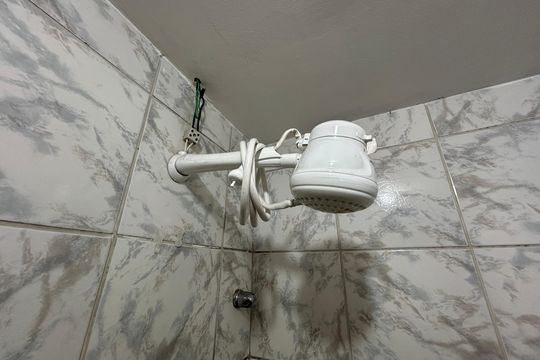 Banheiro Social de apartamento para alugar com 2 quartos, 60m² em Praça Seca, Rio de Janeiro
