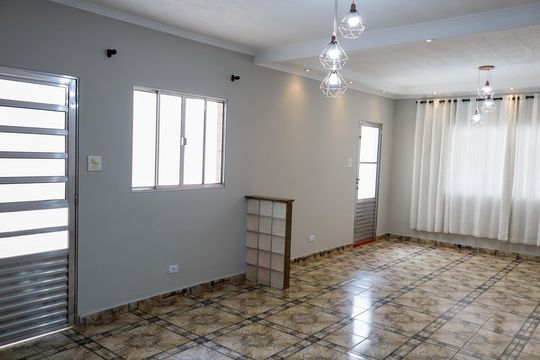 Sala de casa para alugar com 3 quartos, 170m² em Bandeiras, Osasco