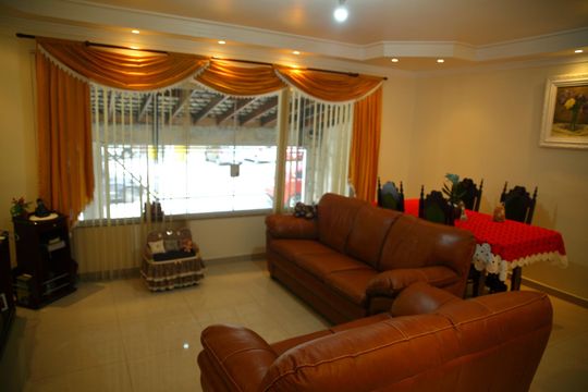 Sala de casa à venda com 3 quartos, 192m² em Dos Casa, São Bernardo do Campo