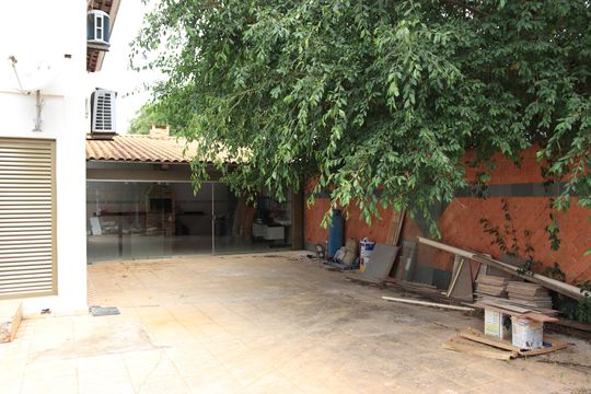 Área externa de casa para alugar com 2 quartos, 115m² em Jardim Goiás, Goiânia