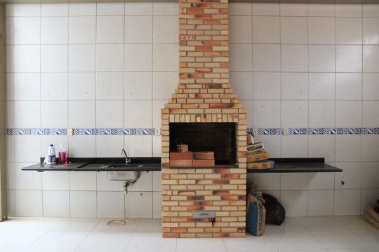 Cozinha de casa para alugar com 2 quartos, 115m² em Jardim Goiás, Goiânia