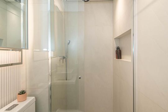 Banheiro de apartamento à venda com 2 quartos, 36m² em Jardim Caravelas, São Paulo