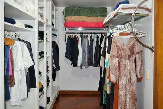 Casa de Condomínio à venda com 4 quartos, 580m² em Nonoai, Porto Alegre