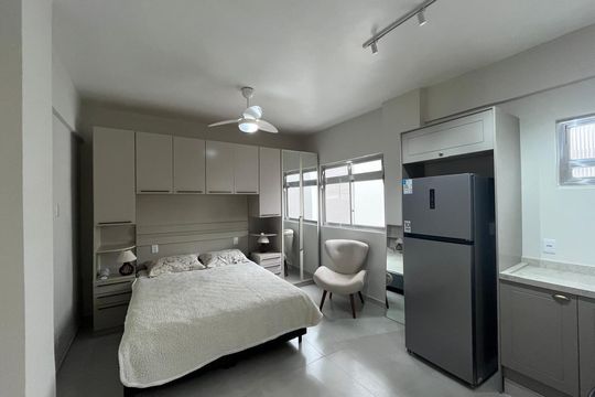 Sala/Quarto de kitnet/studio à venda com 1 quarto, 32m² em Jardim Paulista, São Paulo