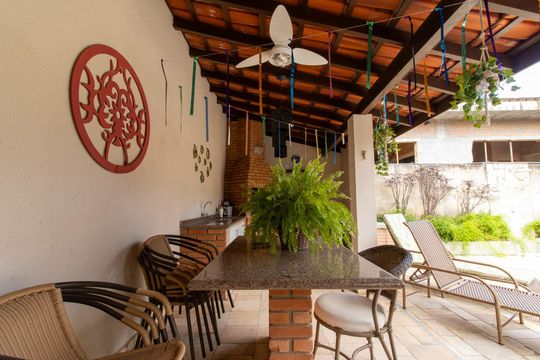 Área comum de casa de condomínio à venda com 3 quartos, 402m² em Joaquim Egídio, Campinas