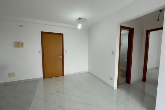 Sala de apartamento para alugar com 2 quartos, 56m² em Granja Viana, Cotia