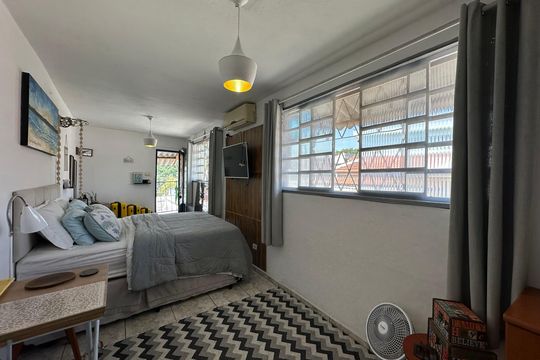 Studio Superior de casa à venda com 3 quartos, 240m² em Vila Ipojuca, São Paulo