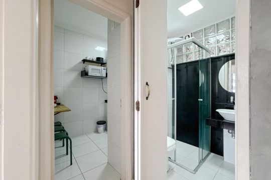 Corredor de apartamento à venda com 2 quartos, 70m² em Paraíso, São Paulo