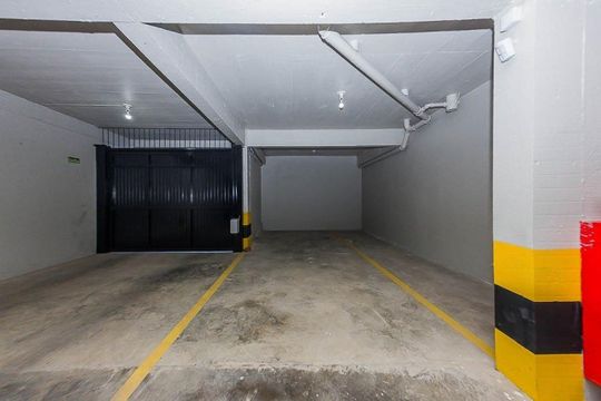Garagem de apartamento para alugar com 2 quartos, 71m² em Bom Jesus, Porto Alegre
