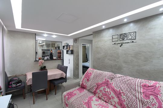 Apartamento à venda com 2 quartos, 48m² em Kennedy, Contagem