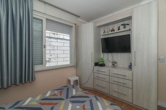 Quarto de apartamento à venda com 2 quartos, 75m² em Petrópolis, Porto Alegre