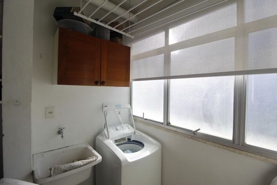 Área de Serviço de apartamento à venda com 4 quartos, 169m² em Higienópolis, Porto Alegre