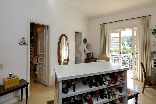 Casa à venda com 5 quartos, 690m² em Santo Amaro, São Paulo