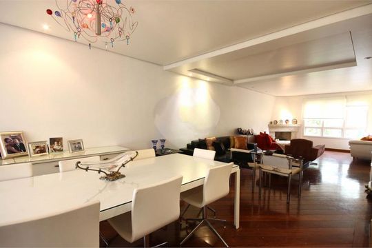 Casa à venda com 4 quartos, 315m² em Alto da Boa Vista, São Paulo