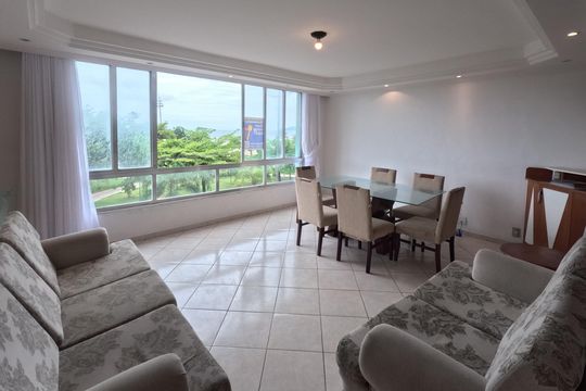 Apartamento para alugar com 3 quartos, 148m² em José Menino, Santos