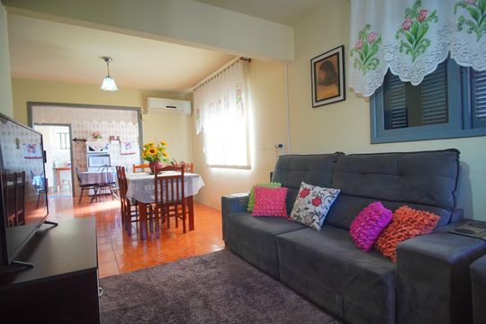Sala de casa à venda com 3 quartos, 90m² em Rincão, Novo Hamburgo