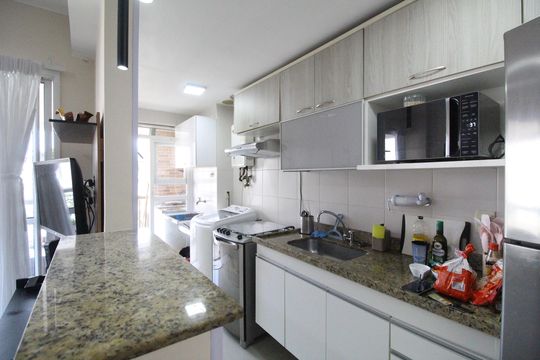 Cozinha de apartamento à venda com 2 quartos, 78m² em Barra Olímpica, Rio de Janeiro