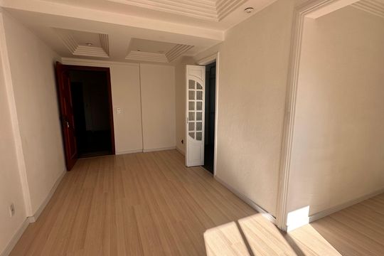 Sala de apartamento à venda com 1 quarto, 75m² em Vila Paulista, São Paulo