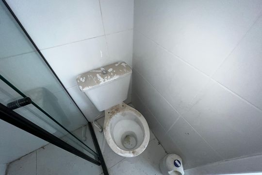 Banheiro de apartamento para alugar com 1 quarto, 32m² em Parada Inglesa, São Paulo