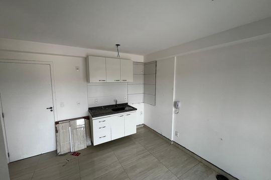 Sala/Cozinha de apartamento para alugar com 1 quarto, 32m² em Parada Inglesa, São Paulo