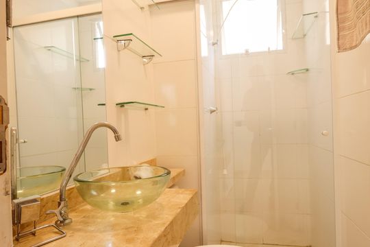 Banheiro de apartamento para alugar com 2 quartos, 38m² em Vila do Encontro, São Paulo
