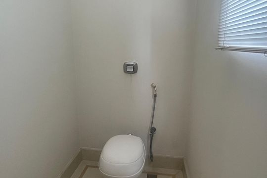 Banheiro da Suíte de casa de condomínio à venda com 4 quartos, 980m² em Sítios de Recreio Gramado, Campinas