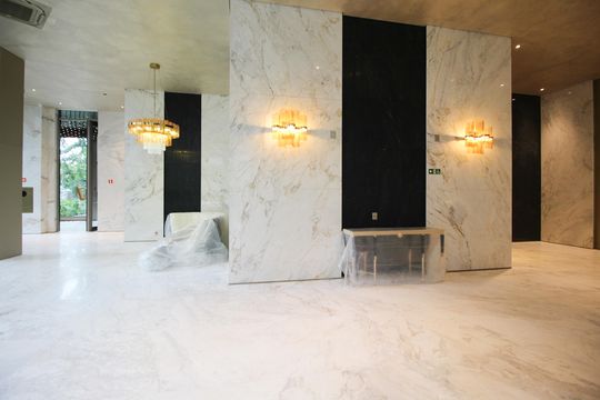 Hall de apartamento para alugar com 3 quartos, 222m² em Indianópolis, São Paulo