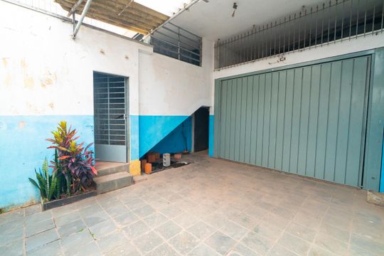 Garagem de casa à venda com 2 quartos, 161m² em Vila Fachini, São Paulo