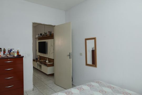 Quarto 1 de casa à venda com 3 quartos, 200m² em Conjunto Habitacional A. E. Carvalho, São Paulo