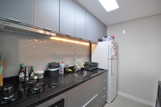 Cozinha de apartamento à venda com 1 quarto, 43m² em Vila Gustavo, São Paulo