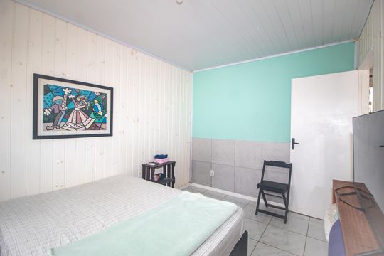 Quarto 3 de casa para alugar com 6 quartos, 450m² em Campo Novo, Porto Alegre