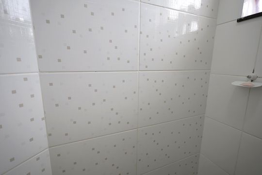 Banheiro de apartamento à venda com 2 quartos, 80m² em Vila Bela Vista, Santo André