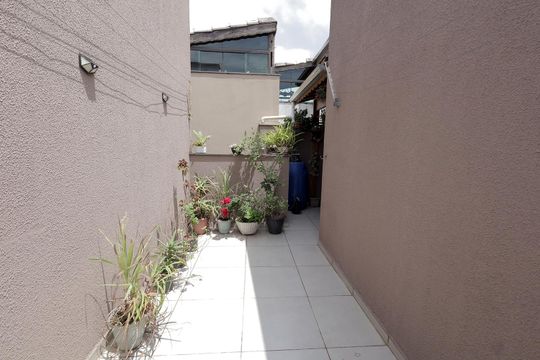 Quintal de apartamento à venda com 2 quartos, 80m² em Vila Bela Vista, Santo André