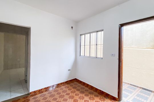 Casa à venda com 4 quartos, 250m² em Jardim Fernandes, São Paulo
