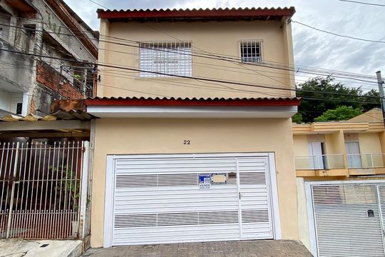 Fachada de casa à venda com 4 quartos, 250m² em Jardim Fernandes, São Paulo