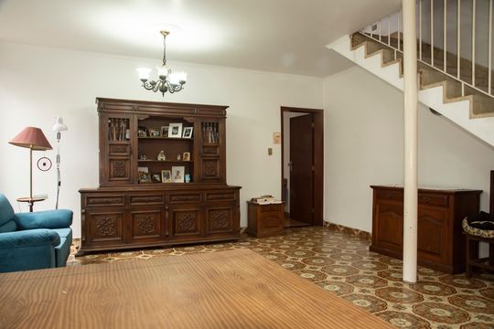 Casa à venda com 3 quartos, 200m² em Planalto Paulista, São Paulo