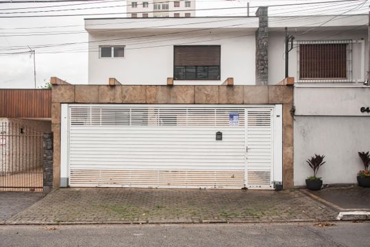 Fachada de casa à venda com 3 quartos, 200m² em Planalto Paulista, São Paulo