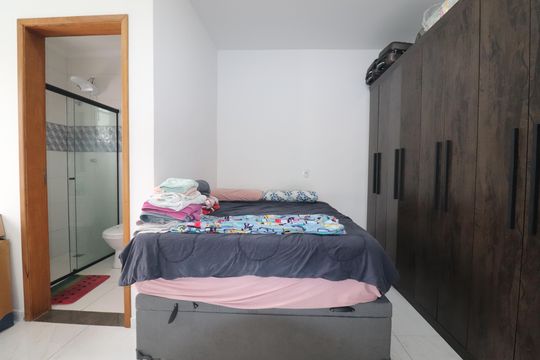 Suíte de apartamento à venda com 2 quartos, 100m² em Vila Valparaíso, Santo André