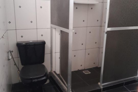 Banheiro de apartamento à venda com 4 quartos, 150m² em Tanque, Rio de Janeiro