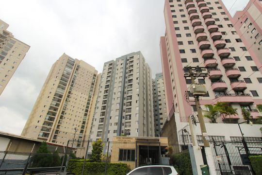 Fachada de apartamento à venda com 2 quartos, 54m² em Vila Santa Clara, São Paulo