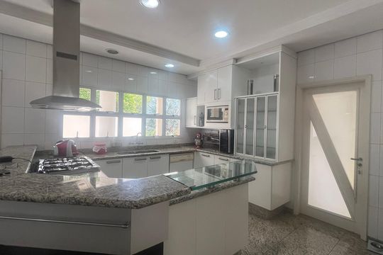 Cozinha de casa de condomínio à venda com 5 quartos, 980m² em Sítios de Recreio Gramado, Campinas