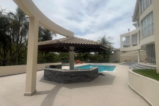 Área Externa de casa de condomínio à venda com 5 quartos, 980m² em Sítios de Recreio Gramado, Campinas