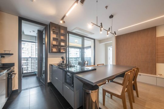 Cozinha de apartamento à venda com 3 quartos, 105m² em Jardim das Acacias, São Paulo