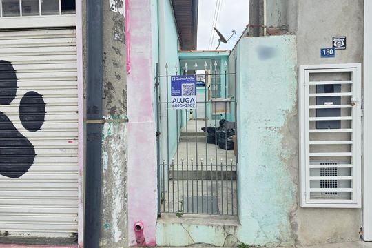Fachada de casa à venda com 3 quartos, 310m² em Vila Clotilde, Guarulhos