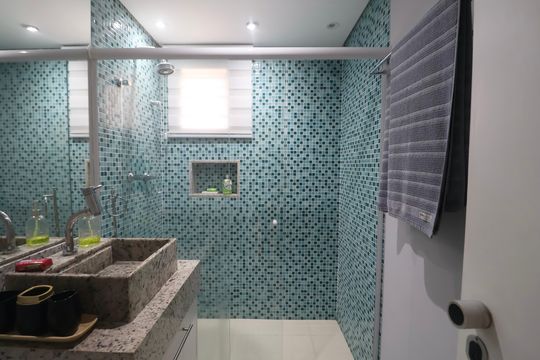 Banheiro Social de apartamento para alugar com 1 quarto, 68m² em Sítio Paecara (vicente de Carvalho), Guarujá