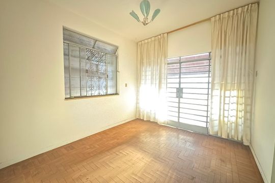 Casa à venda com 3 quartos, 210m² em Santo André, Belo Horizonte