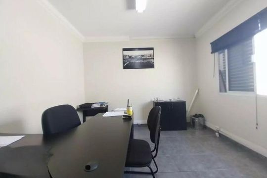 Casa à venda com 2 quartos, 117m² em Santa Terezinha, Santo André