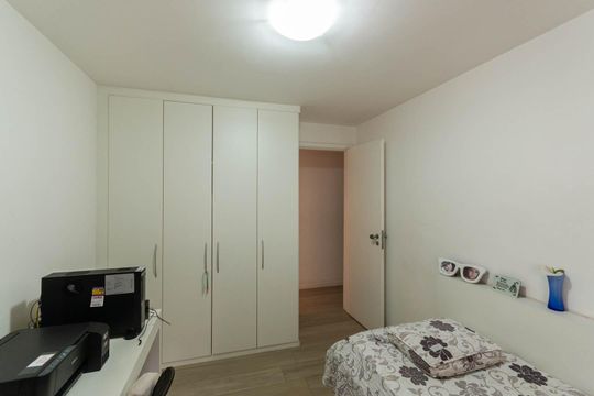 Quarto 1 de apartamento à venda com 3 quartos, 131m² em Tijuca, Rio de Janeiro